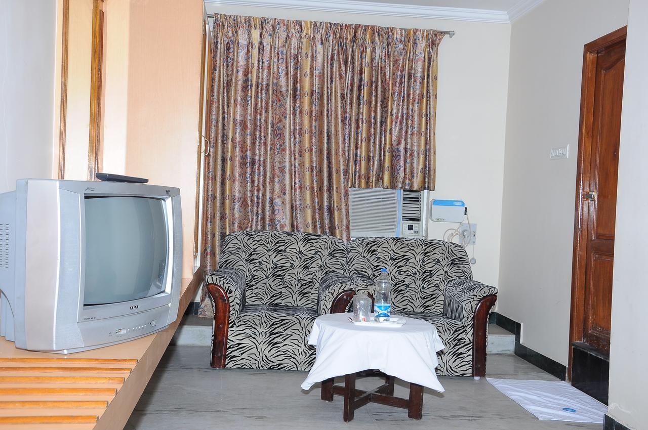 Hotel Annamalai Tiruchirappalli Εξωτερικό φωτογραφία